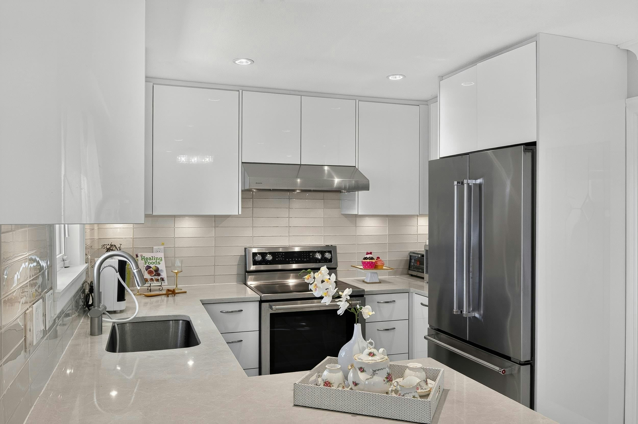 4978 Irmin Street, Burnaby, BC, V5J 1Y5 - 11