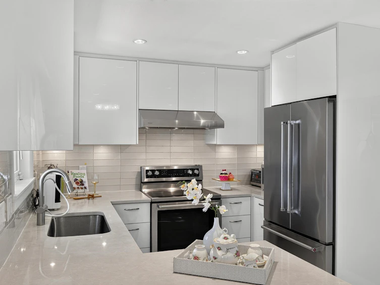 4978 Irmin Street, Burnaby, BC, V5J 1Y5 - 11