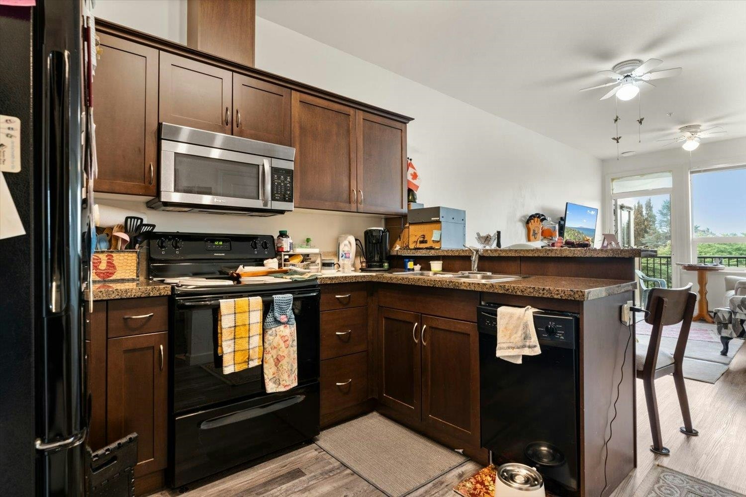 313-8531 Young Road - 5