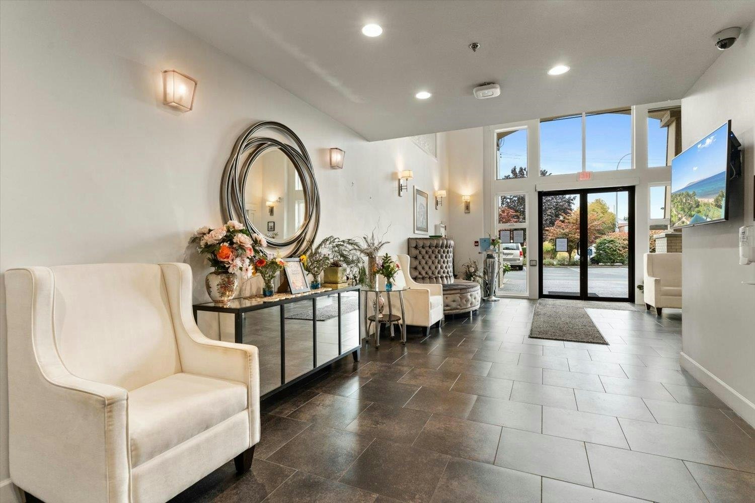 313-8531 Young Road - 2