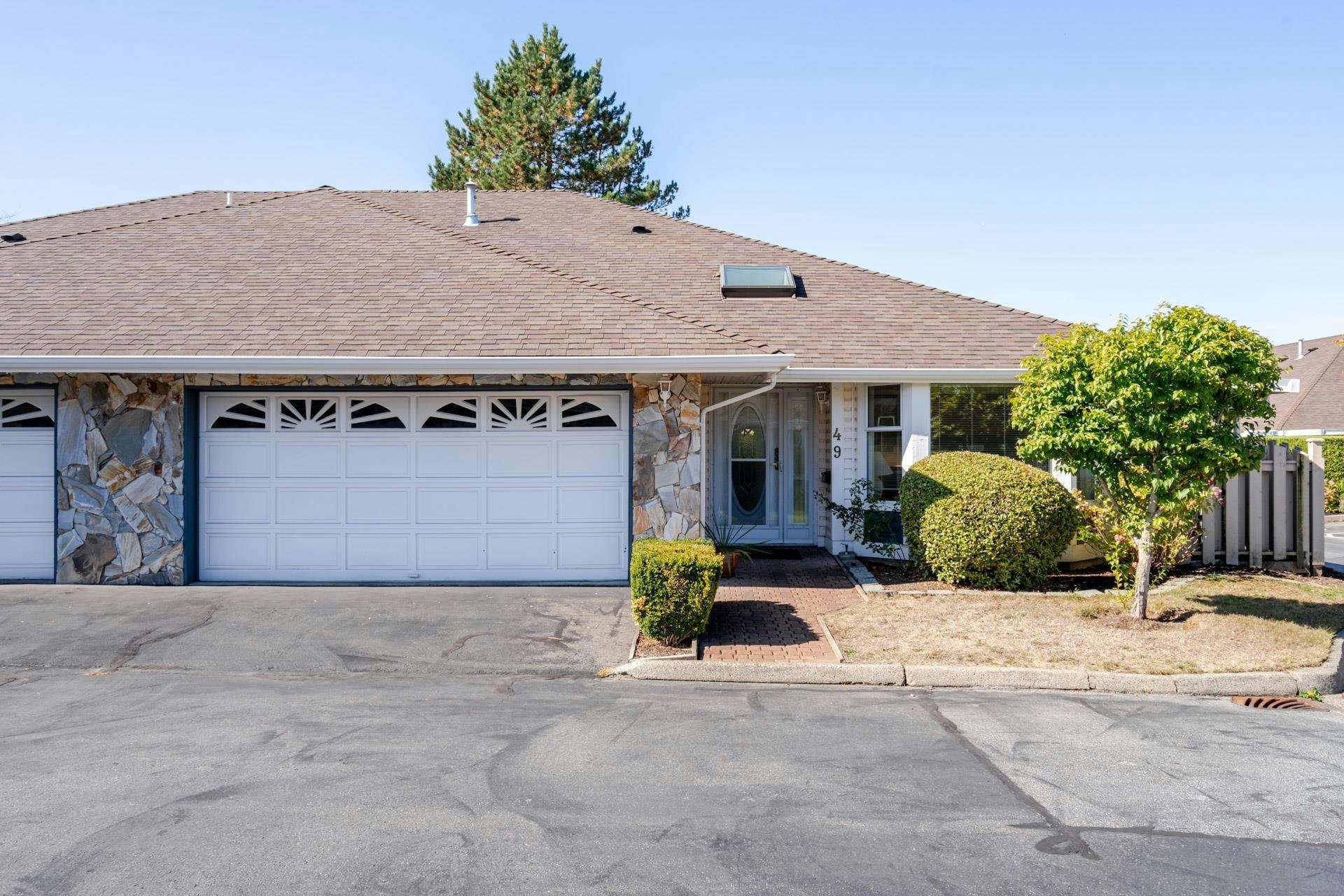 49-21746 52 Avenue, Langley, BC, V2Y 1L4