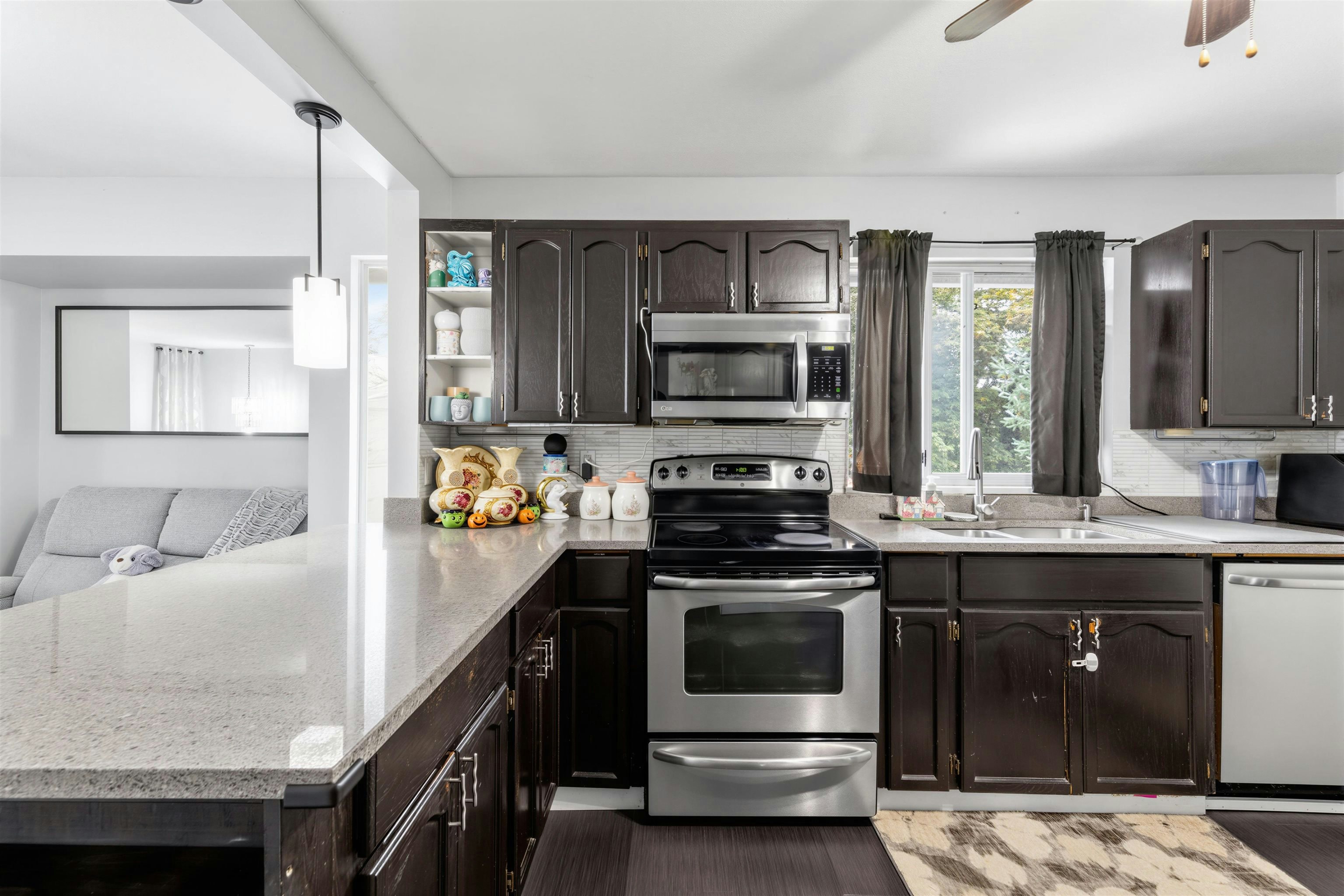 22442 125 Avenue, Maple Ridge, BC, V2X 9N7 - 9