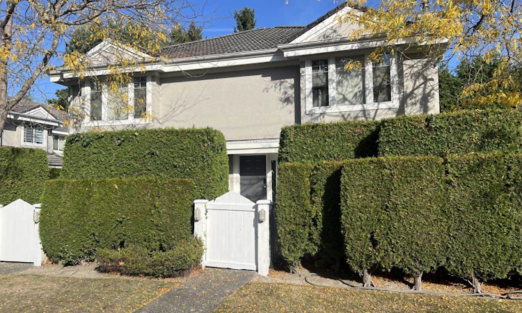 2-7760 Minoru Boulevard
