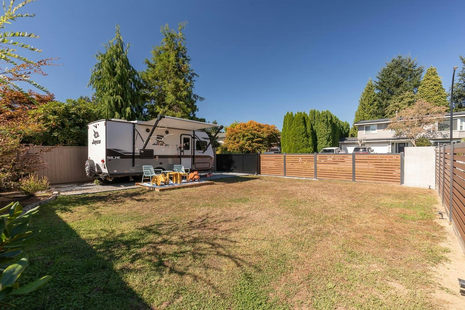 21328 Campbell Avenue, Maple Ridge, BC, V2X 7G6 - 37