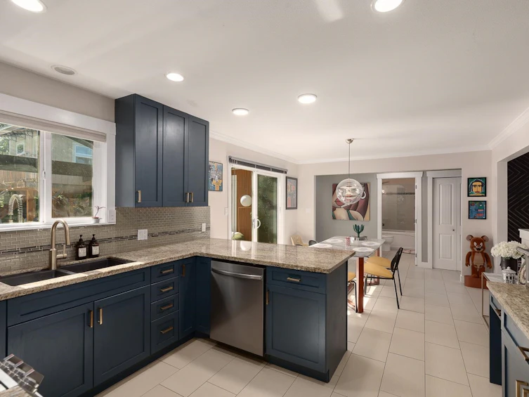 21328 Campbell Avenue, Maple Ridge, BC, V2X 7G6 - 8