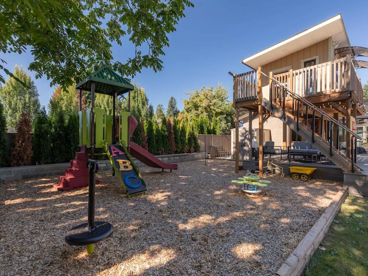 21328 Campbell Avenue, Maple Ridge, BC, V2X 7G6 - 29