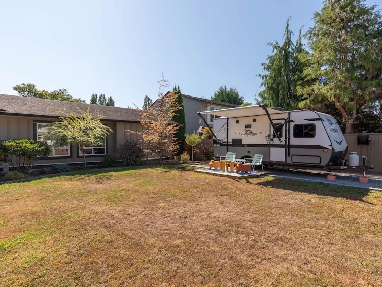 21328 Campbell Avenue, Maple Ridge, BC, V2X 7G6 - 38