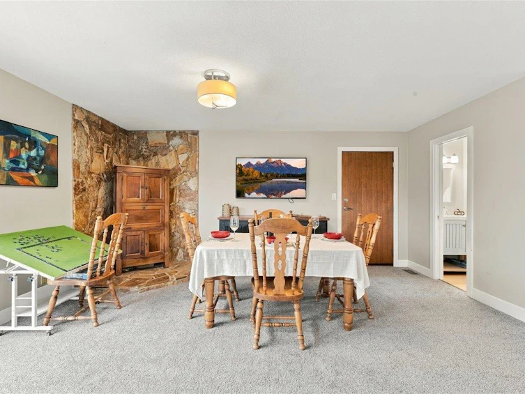 12461 Meadow Brook Place, Maple Ridge, BC, V4R 2H6 - 12