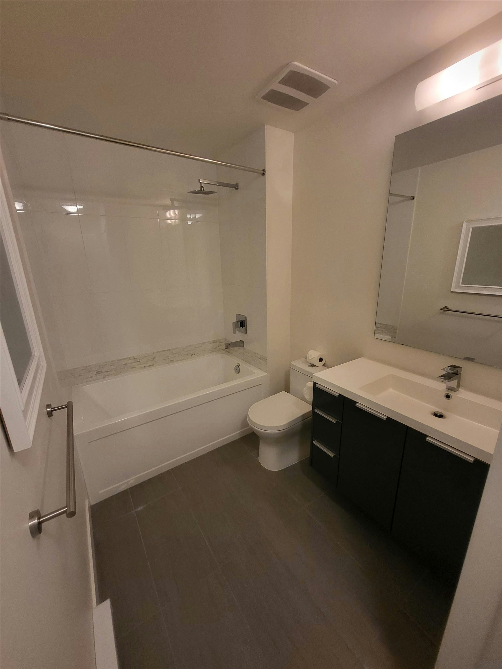 402-16398 AVENUE 64 Avenue, Surrey, BC, V4W 1H5 - 10