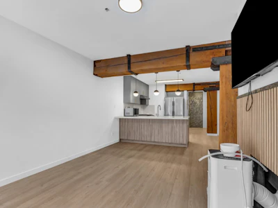 402-1178 Hamilton Street - 2