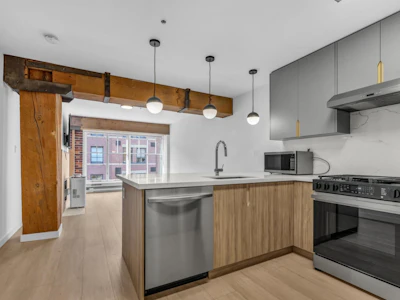 402-1178 Hamilton Street - 5
