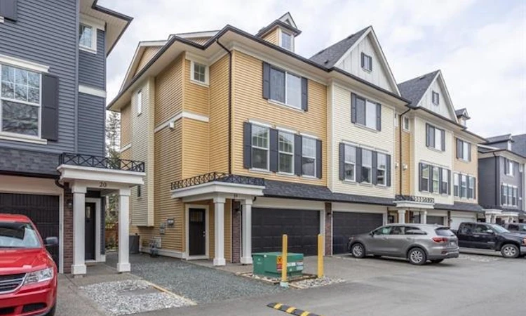 19-1640 Mackay Crescent