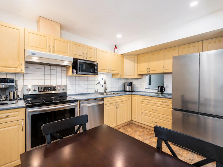 58-1930 Cedar Village Crescent, North Vancouver, BC, V7J 3M5 - 9