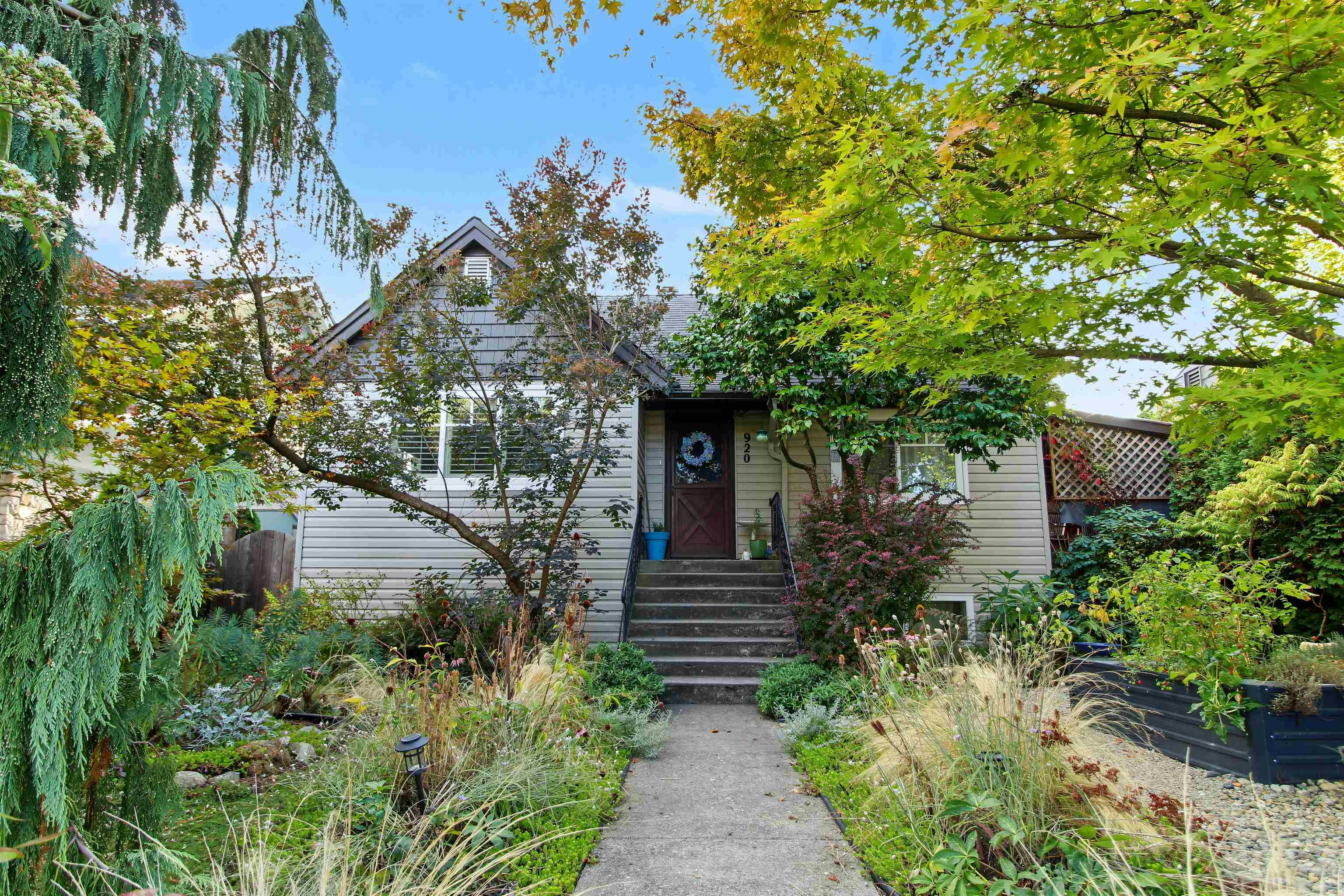 920 Chilliwack Street, New Westminster, BC, V3L 4V5