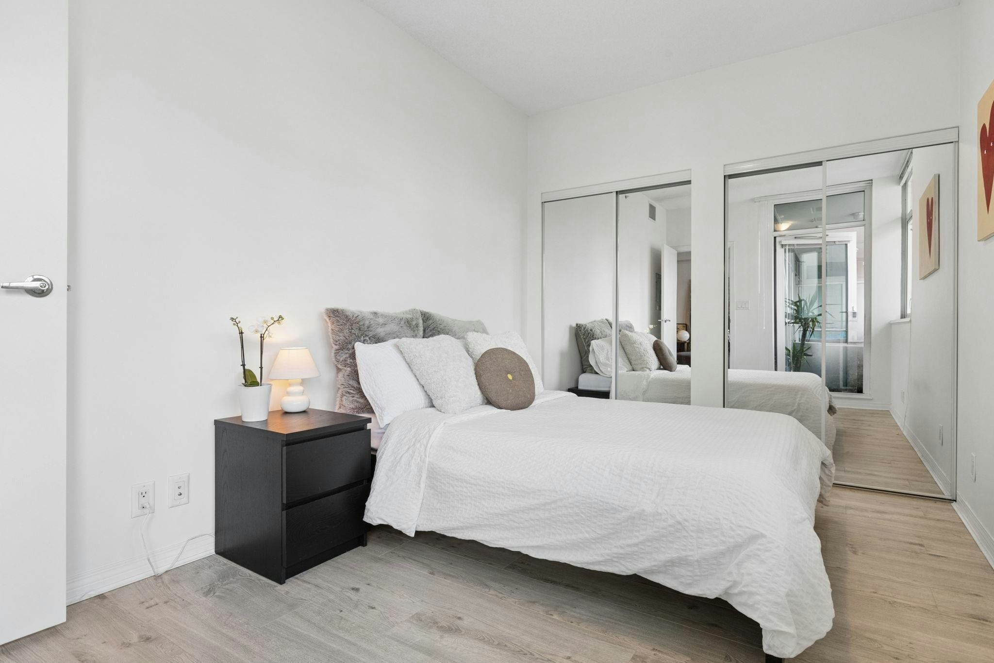 PH 601-100 E Esplanade, North Vancouver, BC, V7L 4V1 - 12
