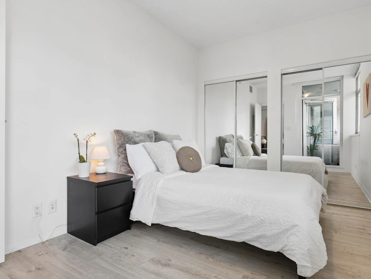 PH 601-100 E Esplanade, North Vancouver, BC, V7L 4V1 - 12