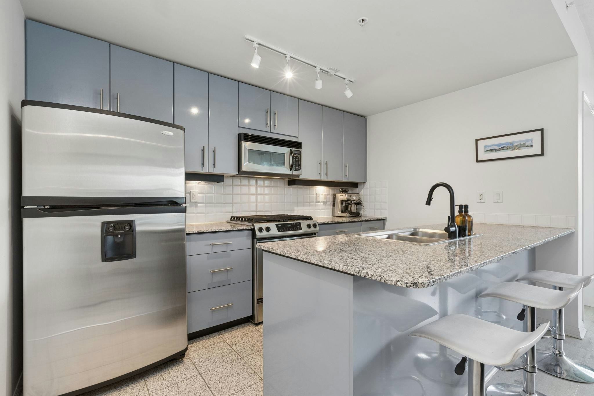 PH 601-100 E Esplanade, North Vancouver, BC, V7L 4V1 - 8