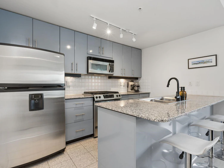 PH 601-100 E Esplanade, North Vancouver, BC, V7L 4V1 - 8