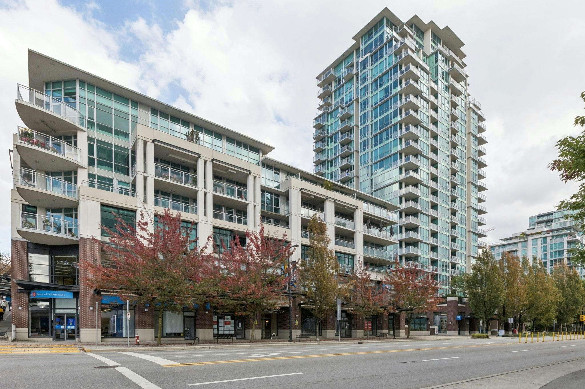 PH 601-100 E Esplanade, North Vancouver, BC, V7L 4V1