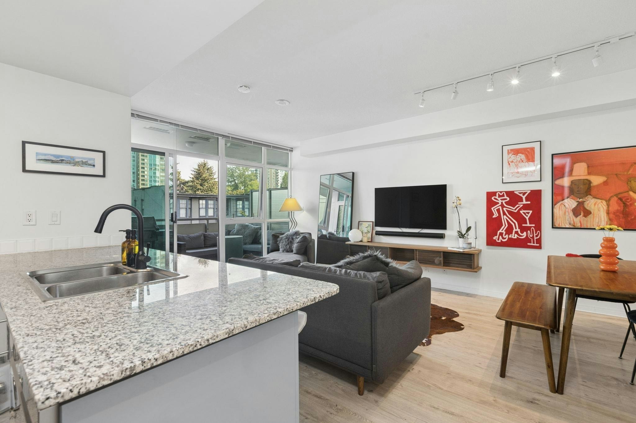 PH 601-100 E Esplanade, North Vancouver, BC, V7L 4V1 - 11