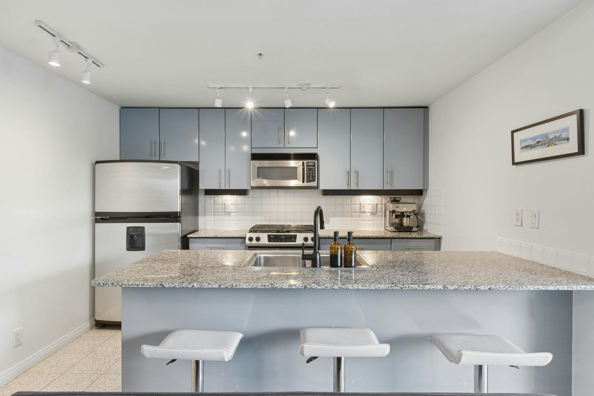 PH 601-100 E Esplanade, North Vancouver, BC, V7L 4V1 - 9