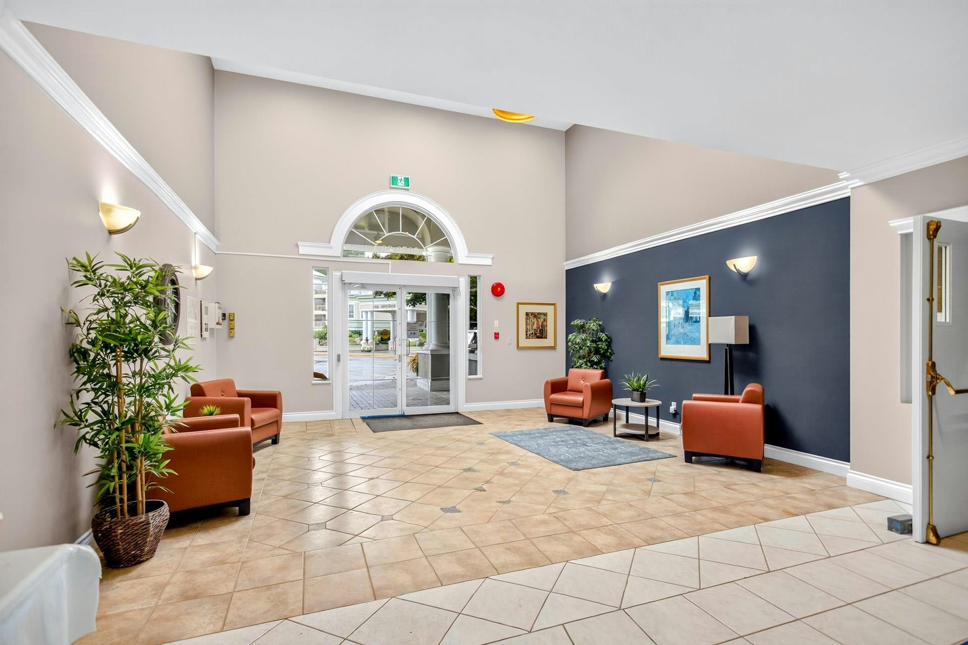 419-2970 Princess Crescent - 3