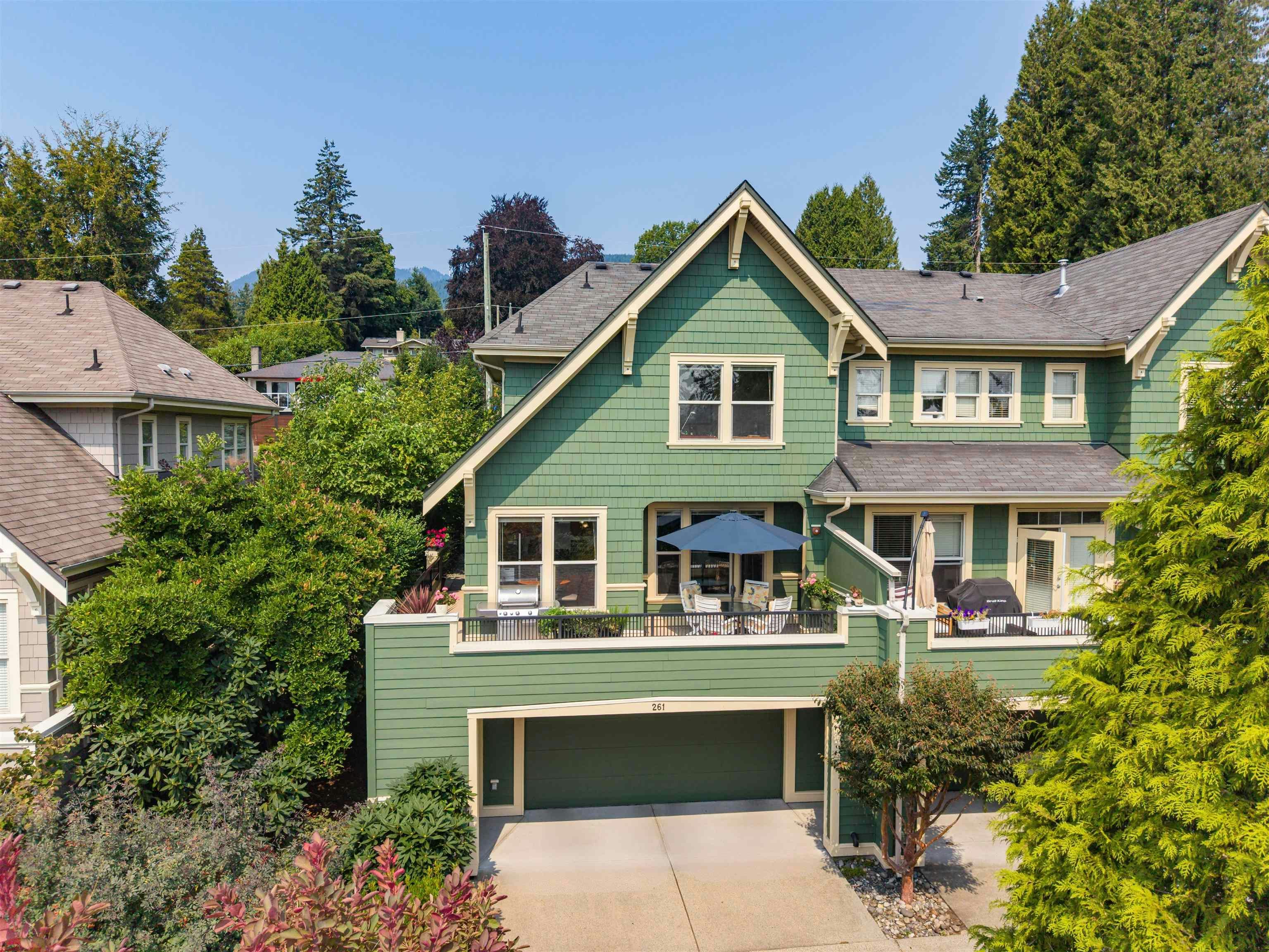 261 E Queens Road, North Vancouver, BC, V7N 4N7 - 27