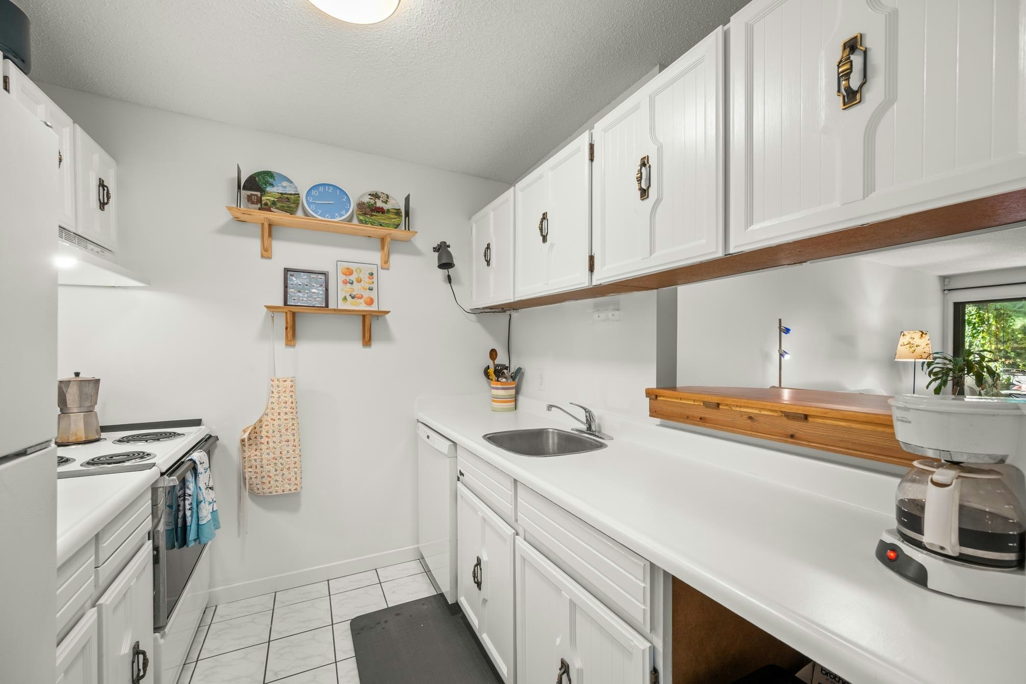 253-5421 10th Avenue - 5