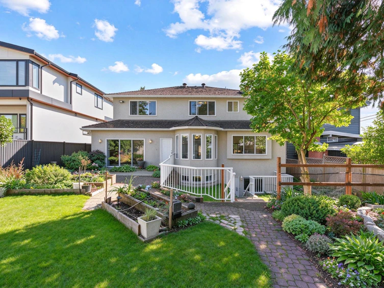 6835 Heather Street, Vancouver, BC, V6P 3P5 - 30