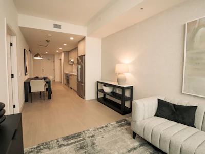 358-422 E 3rd Street - 4