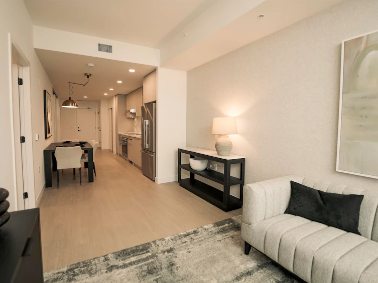 358-422 E 3rd Street, North Vancouver, BC, V7L 0K1 - 4