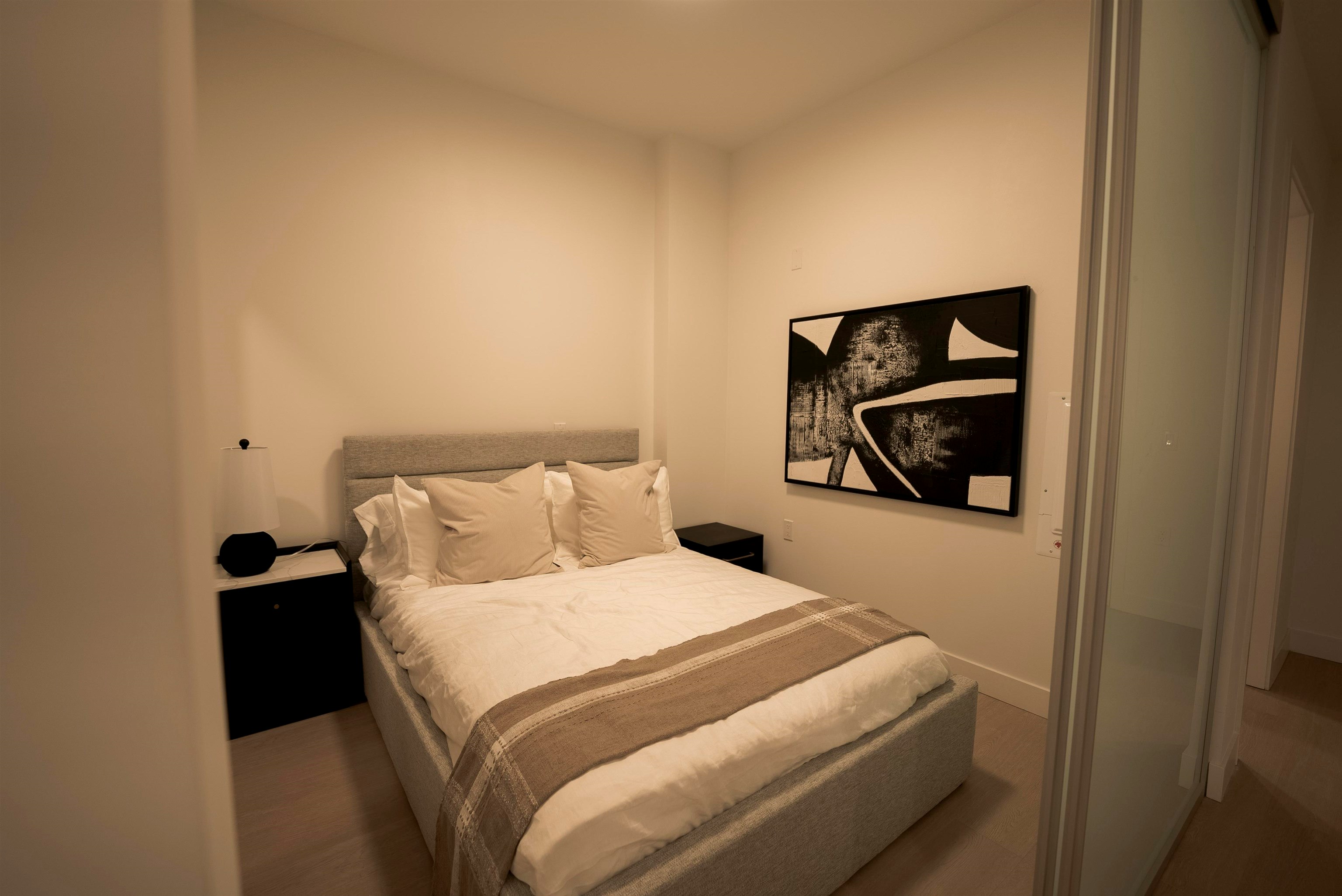 358-422 E 3rd Street, North Vancouver, BC, V7L 0K1 - 12