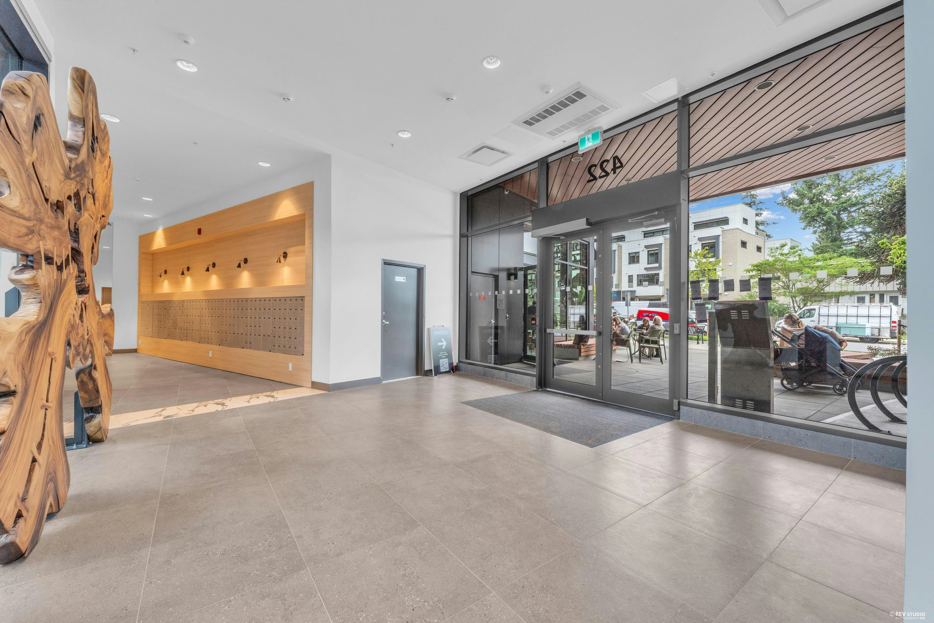 358-422 E 3rd Street, North Vancouver, BC, V7L 0K1 - 25