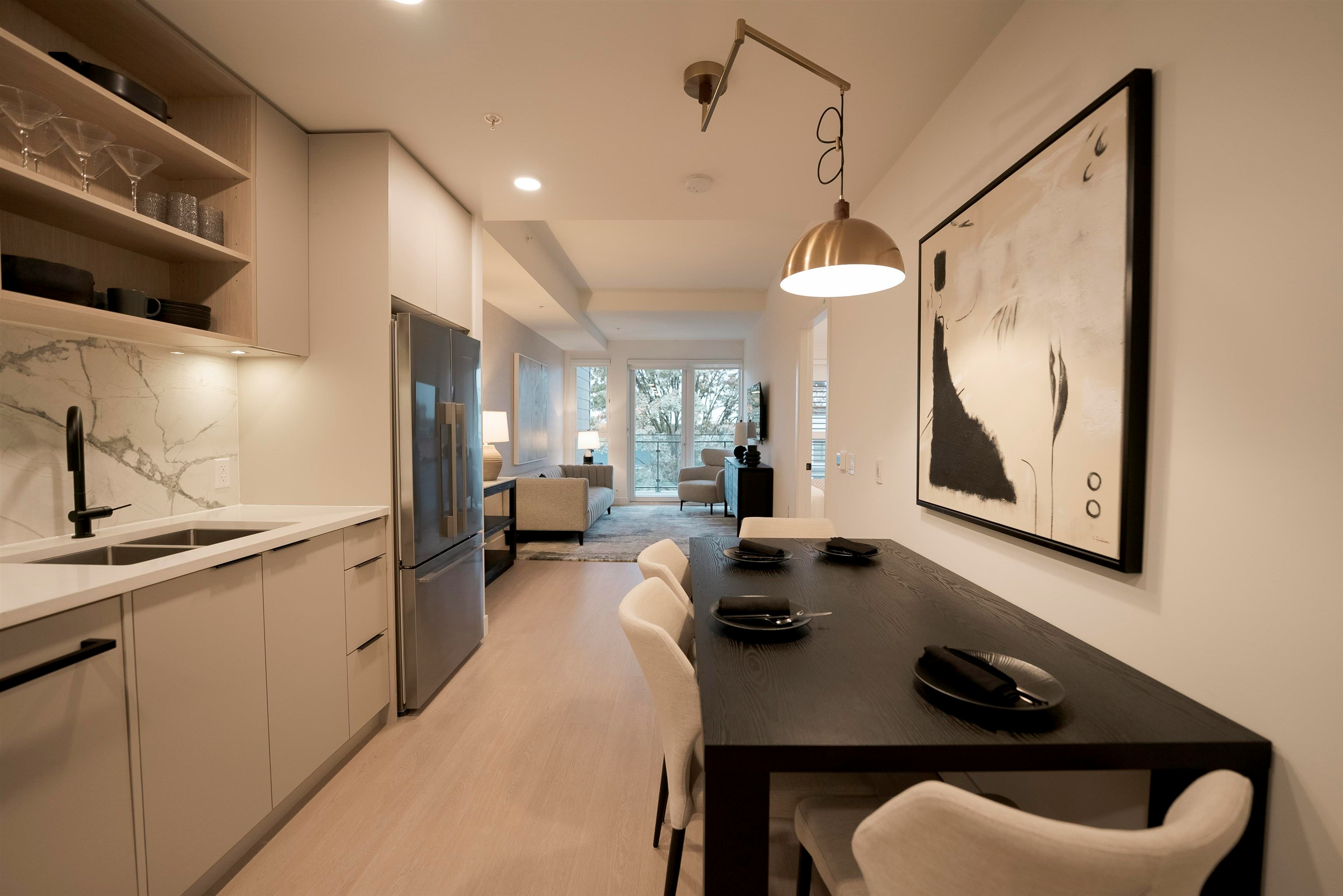 358-422 E 3rd Street, North Vancouver, BC, V7L 0K1 - 7