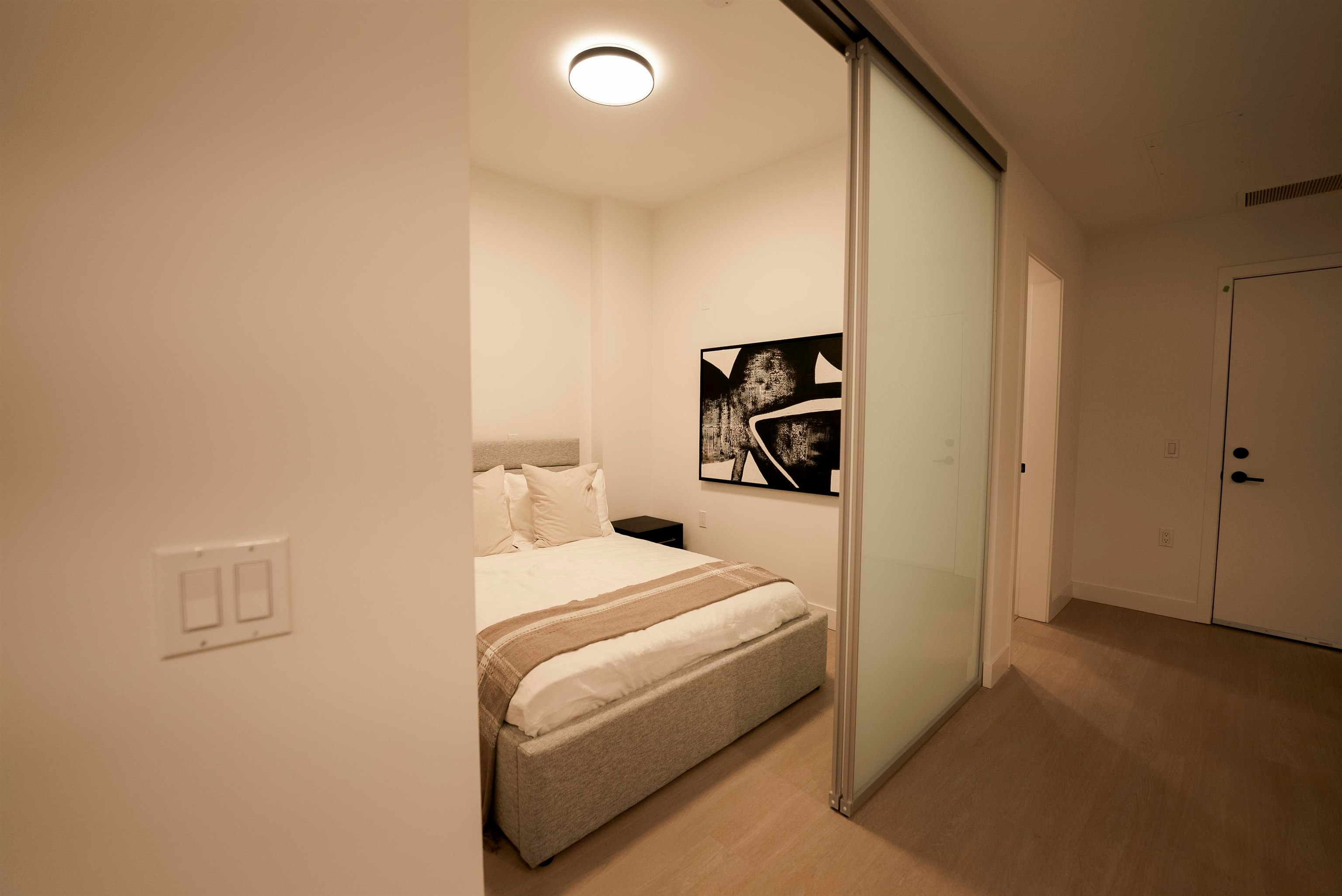 358-422 E 3rd Street, North Vancouver, BC, V7L 0K1 - 13