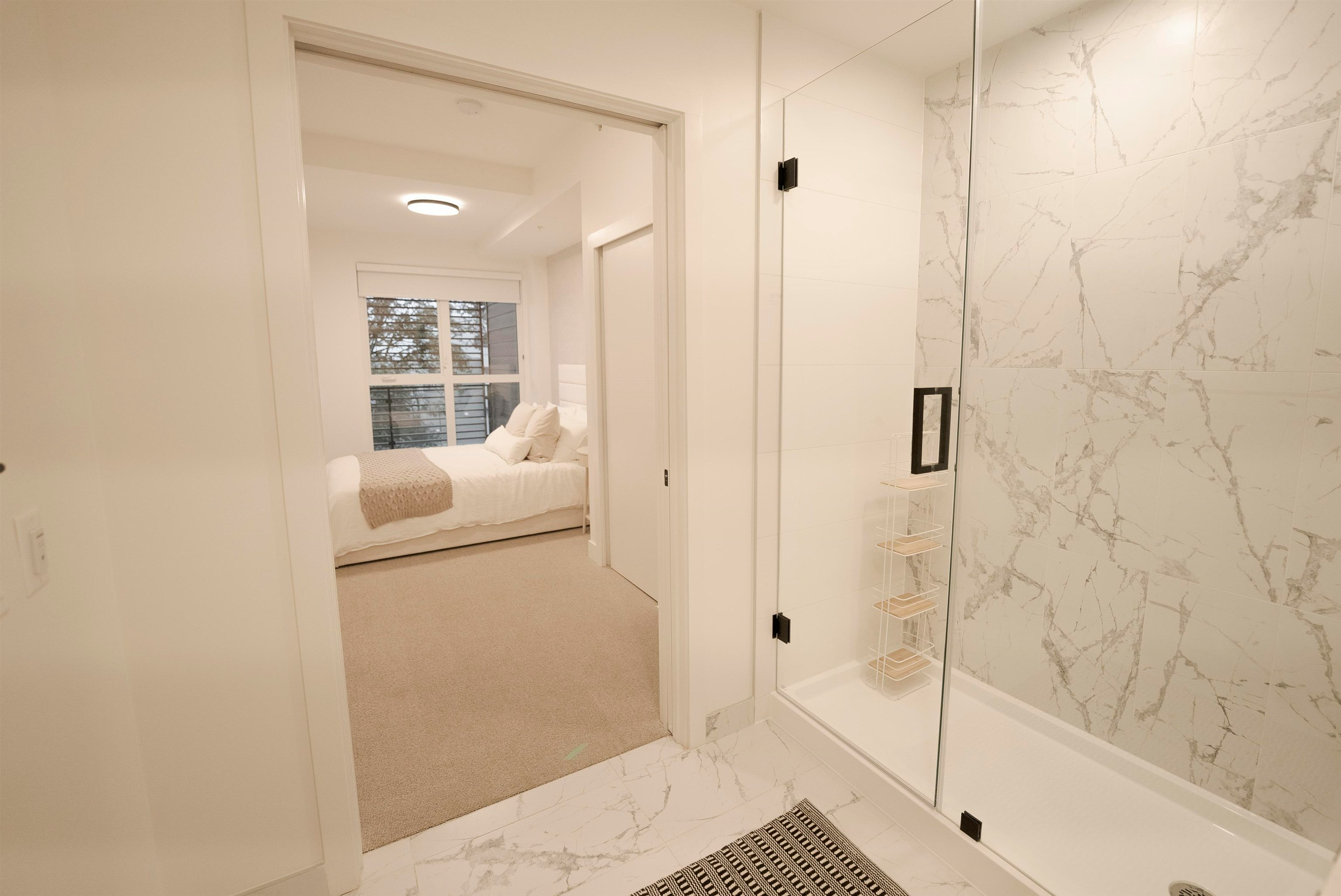358-422 E 3rd Street, North Vancouver, BC, V7L 0K1 - 16