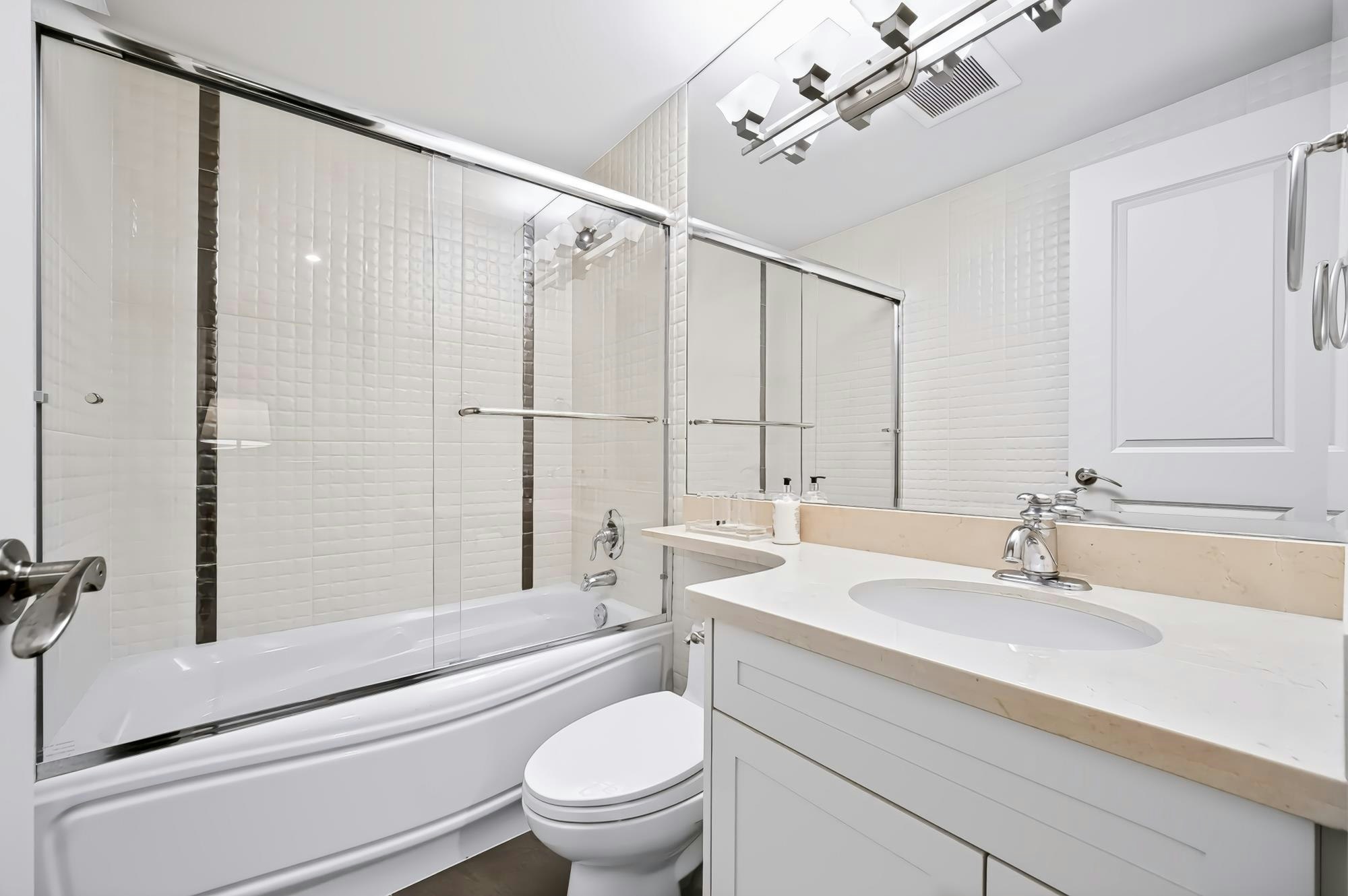 2851 W 38th Avenue, Vancouver, BC, V6N 2W8 - 25