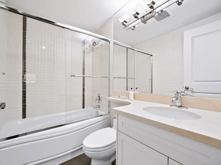 2851 W 38th Avenue, Vancouver, BC, V6N 2W8 - 25