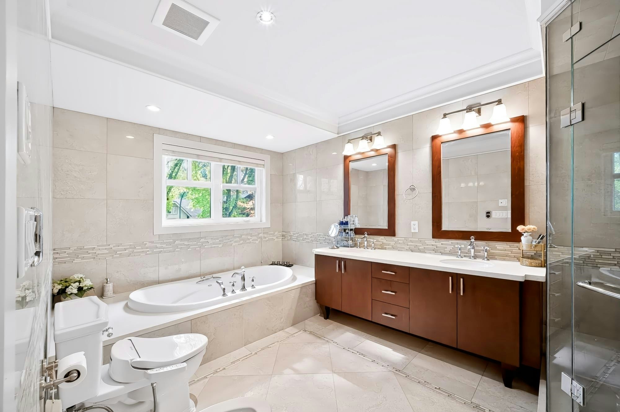 2851 W 38th Avenue, Vancouver, BC, V6N 2W8 - 13