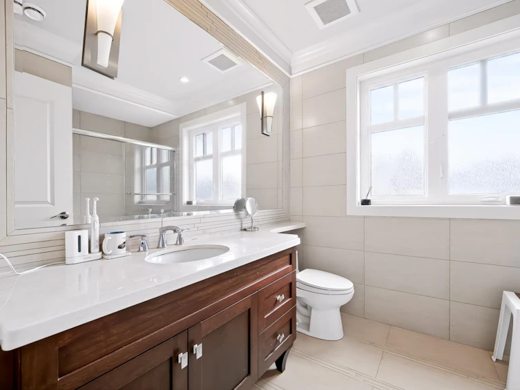 2851 W 38th Avenue, Vancouver, BC, V6N 2W8 - 16