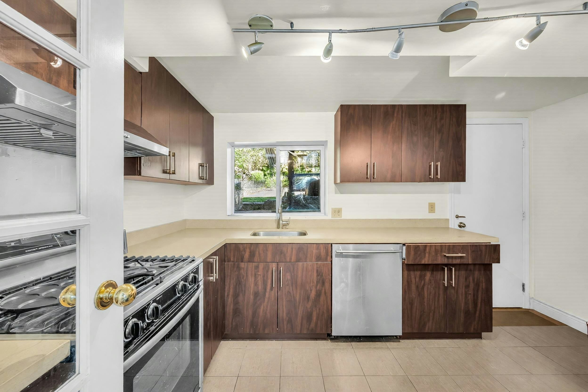 1165 Mathers Avenue, West Vancouver, BC, V7T 2G4 - 29