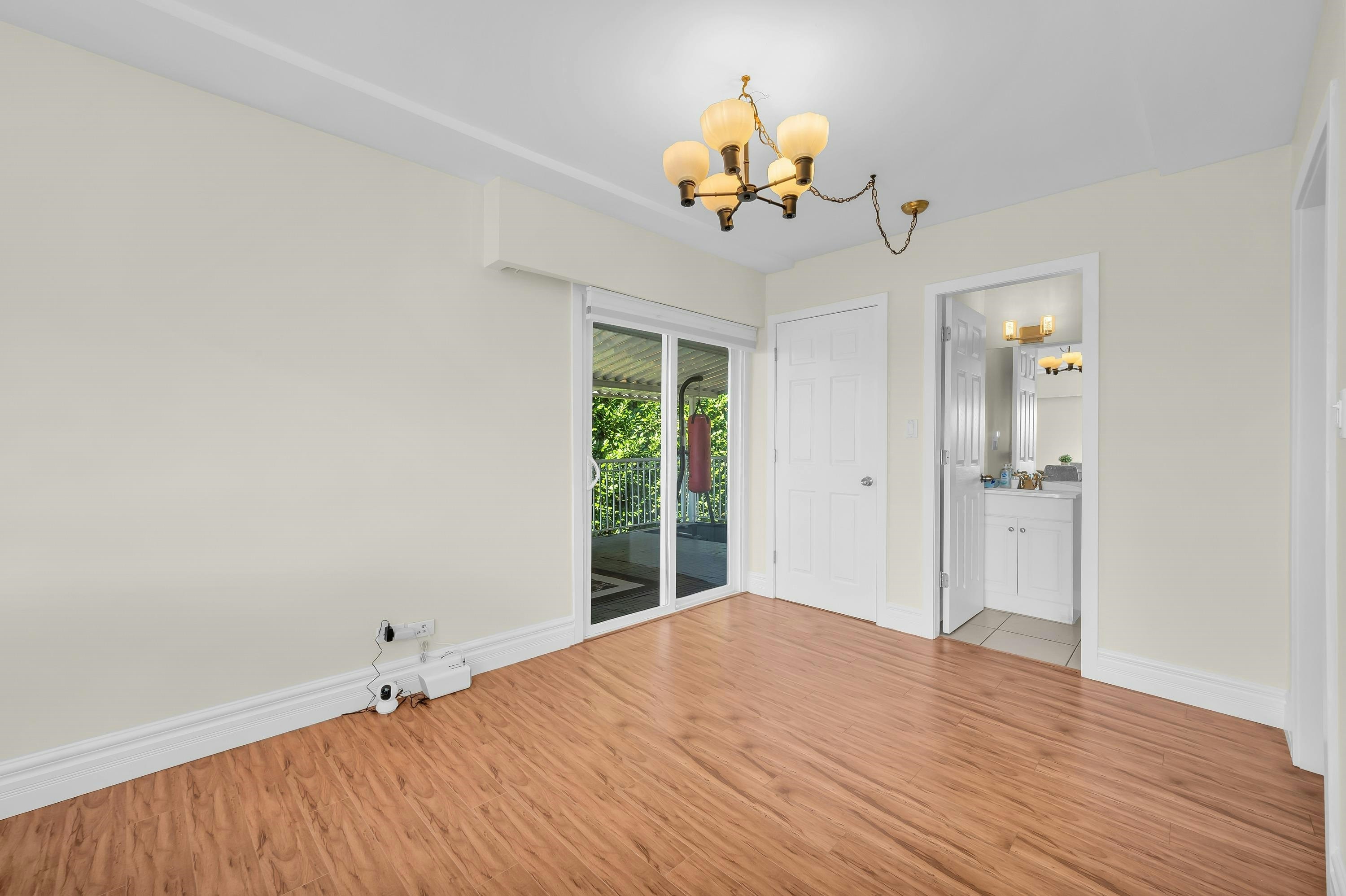 1165 Mathers Avenue, West Vancouver, BC, V7T 2G4 - 11