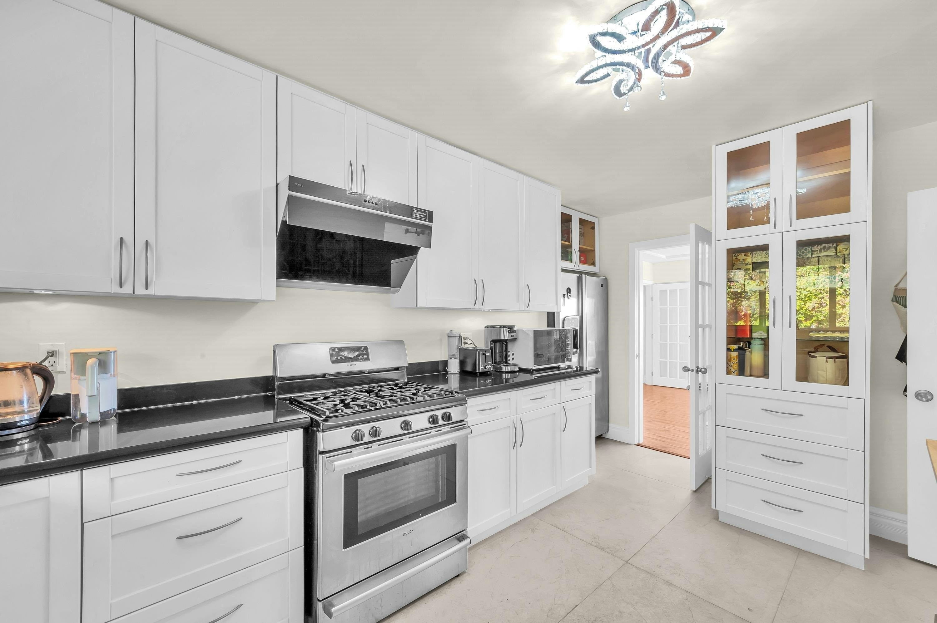 1165 Mathers Avenue, West Vancouver, BC, V7T 2G4 - 16
