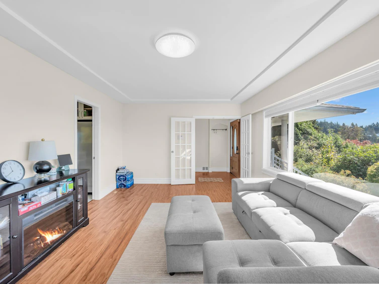 1165 Mathers Avenue, West Vancouver, BC, V7T 2G4 - 9