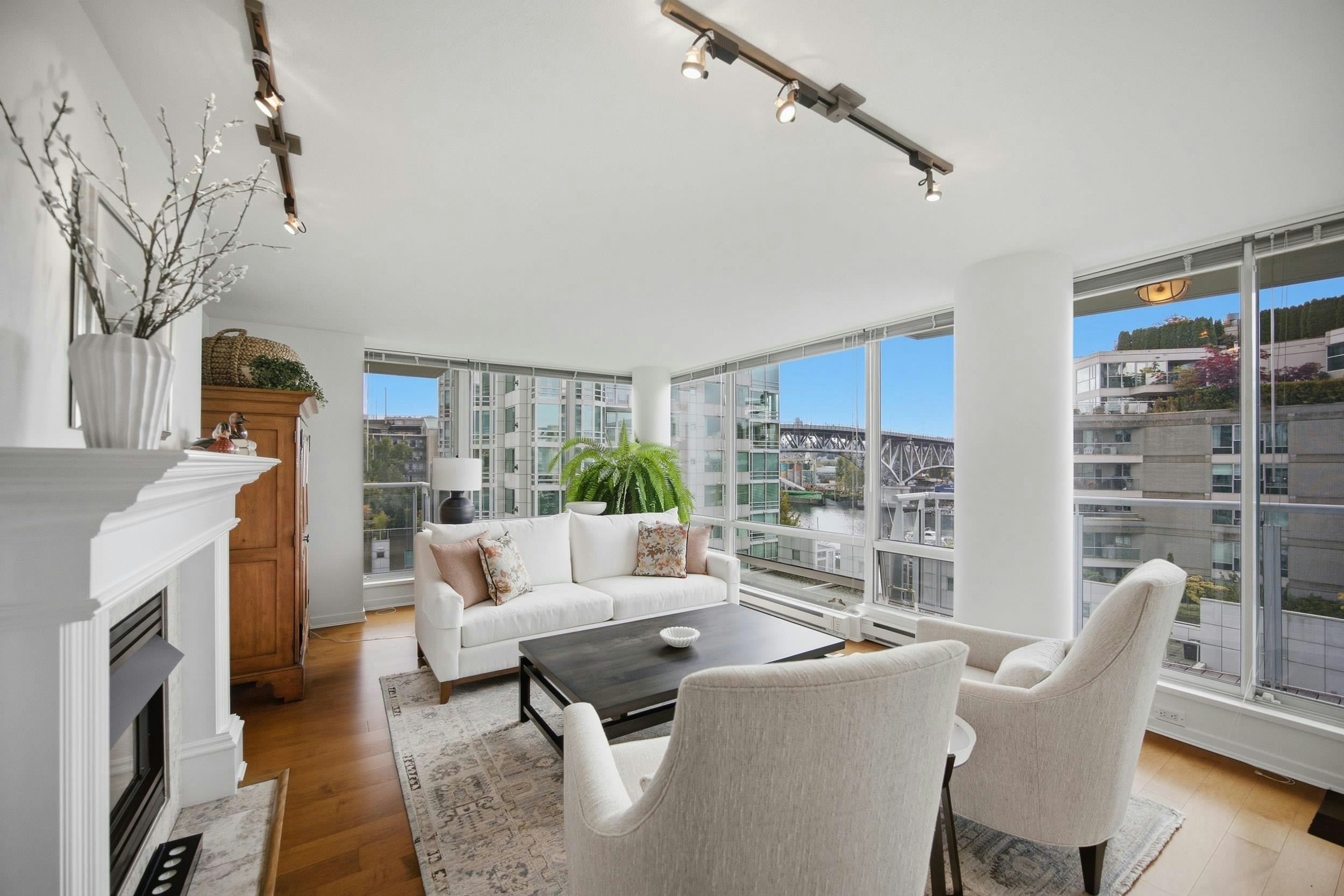 706-1500 Hornby Street - 4