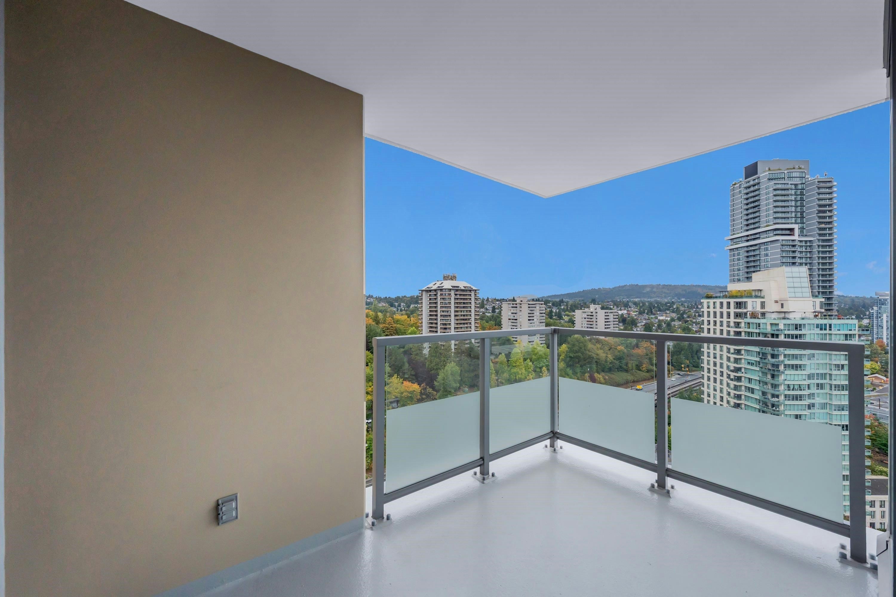 2705-2133 Douglas Road, Burnaby, BC, V5C 0E9 - 25