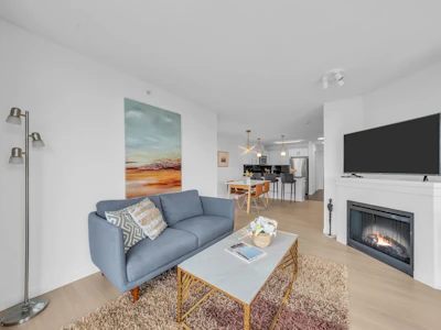 2705-2133 Douglas Road - 5
