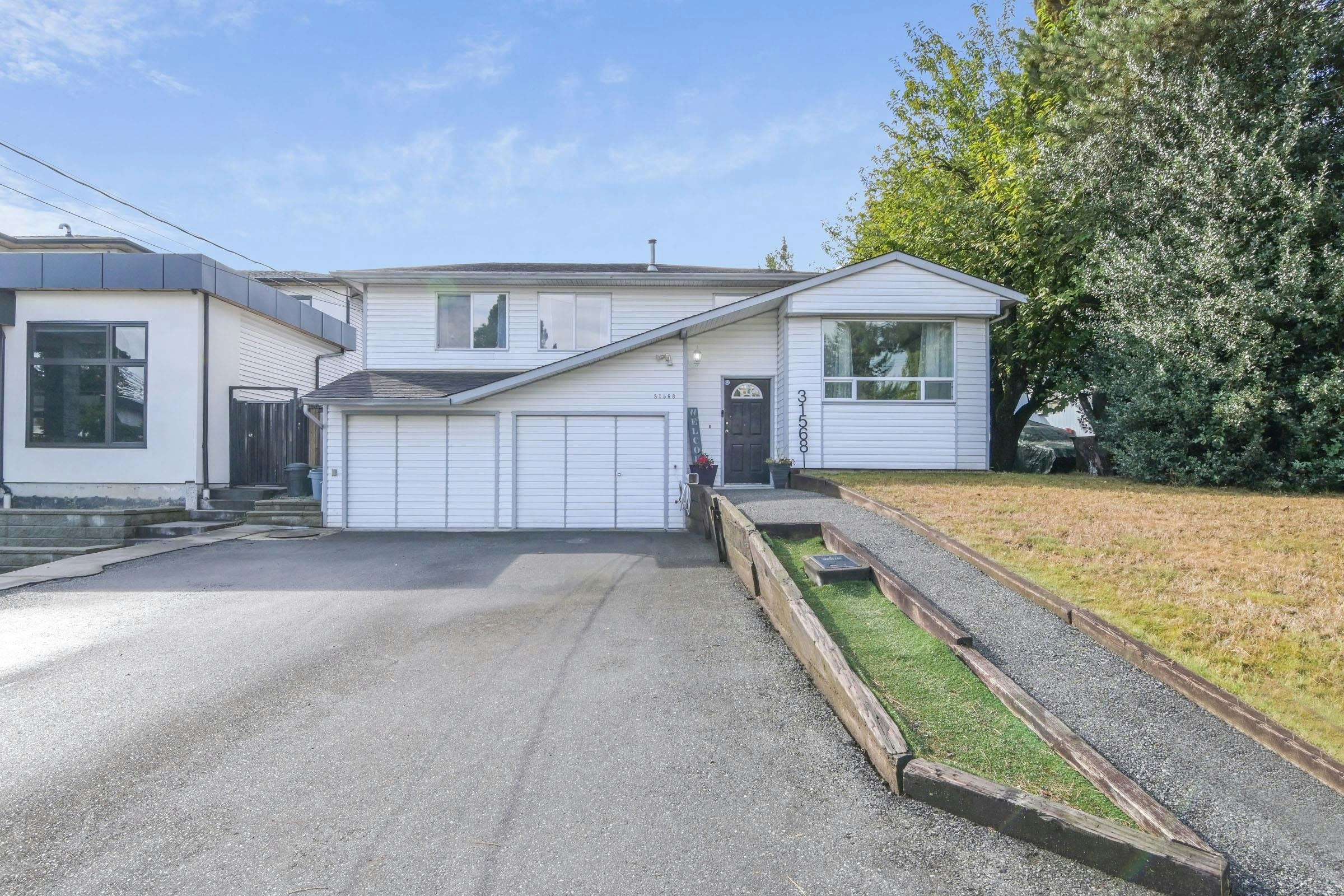 31568 Oakridge Crescent, Abbotsford, BC, V2T 6A6