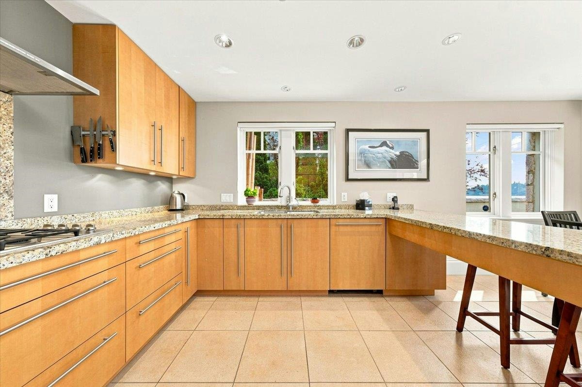 1952 Bellevue Avenue, West Vancouver, BC, V7V 1B5 - 13