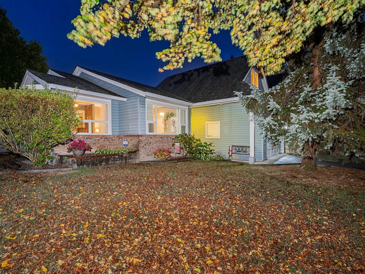 8640 148a Street, Surrey, BC, V3S 7E5